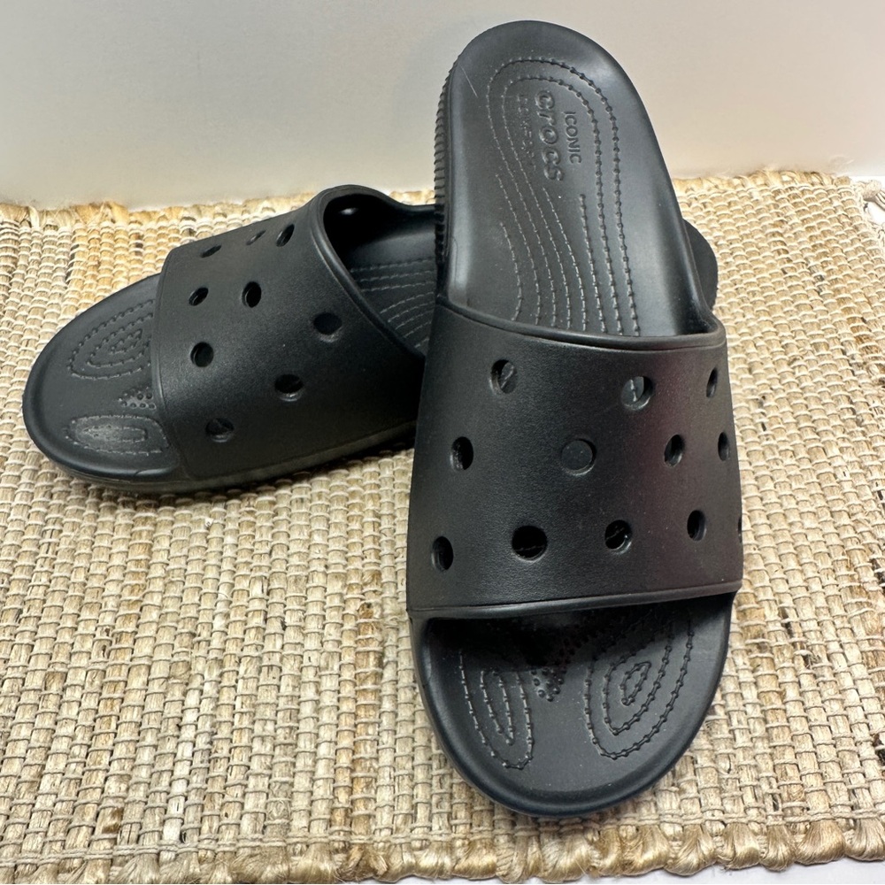 CROCS Iconic Black Comfort Slides Men’s Size 13 Like New